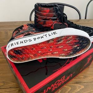 Stranger Things X Vans